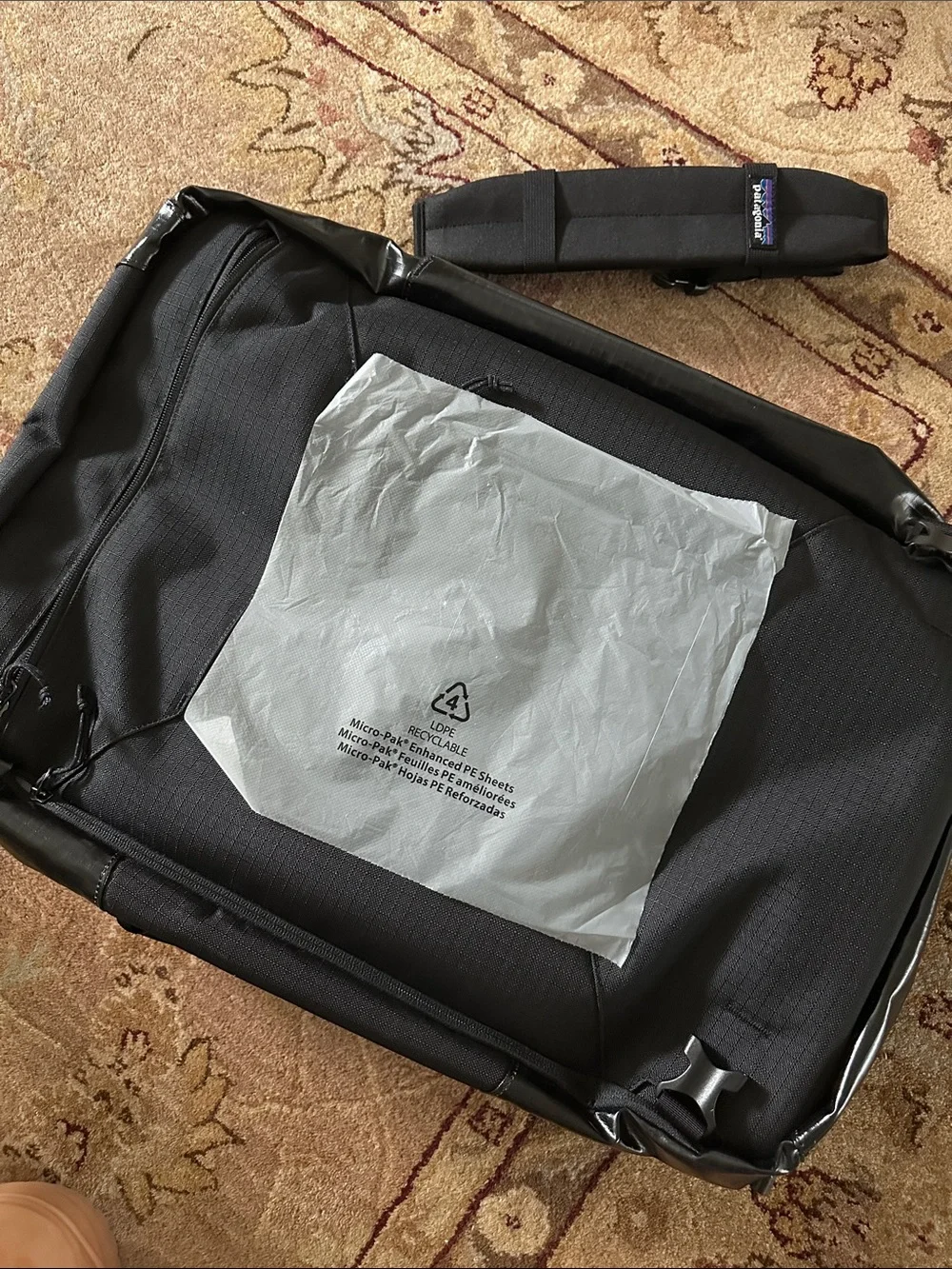 Patagonia Black Hole MLC 45L NWT